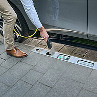 Ladebordstein: neue L&ouml;sung f&uuml;r urbane Ladeinfrastruktur