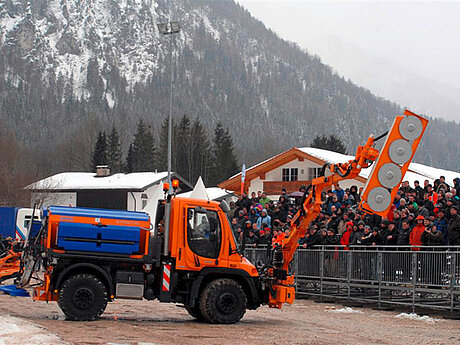 Der Unimog auf Wintertour: Flexibel und zuverl&auml;ssig &uuml;ber das ganze Jahr 