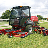 Produktives Arbeiten durch bew&auml;hrten Toro Kommunalm&auml;her