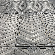 PE-Platten: Mobile Baustra&szlig;e bei hoher Steigung