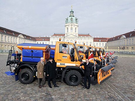 Mercedes-Benz Unimog - F&uuml;nf neue Unimog f&uuml;r Winterdienst in Berlin