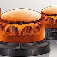 RotaLED Compact von HELLA &uuml;berzeugt durch Zuverl&auml;ssigkeit und starke Warnwirkung 