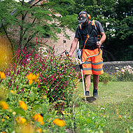 Radeberg: Weniger Lärm für Anwohner und Mitarbeiter durch Einsatz von Akku-Geräten