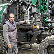 Mobilbagger Hitachi ZX140W-6: flexibel und standfest