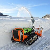 Vogt GmbH: Funkgesteuerte MDB M&auml;hraupe im Wintereinsatz 