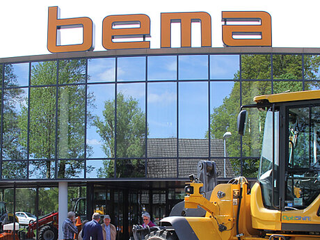 75 Jahre bema: Spezialist für saubere Straßen feiert Jubiläum 