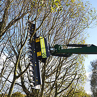 Starkes Astscheren-Trio schont Schlepper und Fahrer
