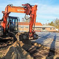 Intelligente L&ouml;sung von Kiesel: Der Hitachi ZX85US-5 Offset