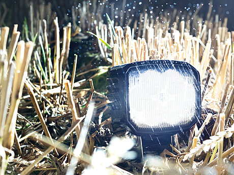 Licht ins Dunkel &ndash; Wissenswertes von HELLA &uuml;ber Scheinwerfer & Co.