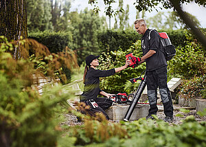 Gartengeräte-Hersteller präsentiert neuen Markenslogan „100 % Battery“