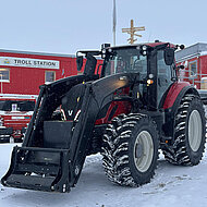 T-Serie im ewigen Eis: Traktor im Antarktis-Einsatz