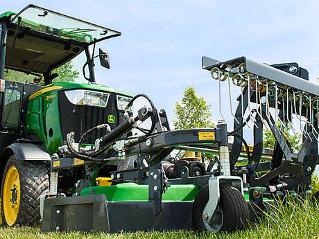 Von Gr&uuml;nfl&auml;chenpflege bis Winterdienst: matev zeigt Neuheiten auf der GaLaBau