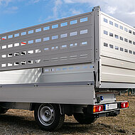 Neuer Aluminium-Dreiseitenkipper mit CE-Kennzeichnung