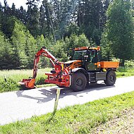 Fu&szlig;Trac: Neuartiges Ger&auml;tetr&auml;gerfahrzeug f&uuml;r Sommer- und Winterdienst 