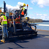 Stra&szlig;enbau in Minnesota: Qualit&auml;tskontrolle mit PAVE-IR&trade; Scan 