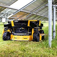 Neu bei Rumsauer im Portfolio: Der Gro&szlig;fl&auml;chenrasenm&auml;her &bdquo;Spider 2SGS&ldquo; 