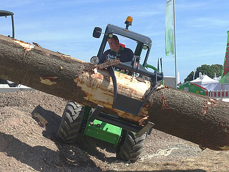 Starker AVANT-Auftritt zur demopark 2017