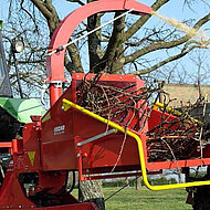 ECHO Motorger&auml;te: Ein Buschhacker f&uuml;r alle Traktoren