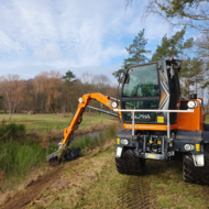 Energreen ILF ALPHA-Modifikation: Ger&auml;tetr&auml;ger f&uuml;r die Gew&auml;sserunterhaltung