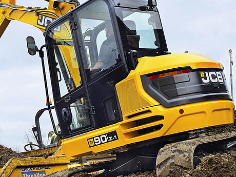JCB: Top Zinsen und 5 Jahre Werksgarantie
