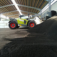 Clever eingetrichtert mit der Trichterschaufel von Bressel und Lade