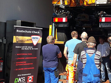 Unimog Service Tage der Henne Nutzfahrzeug GmbH und DKS Technik GmbH