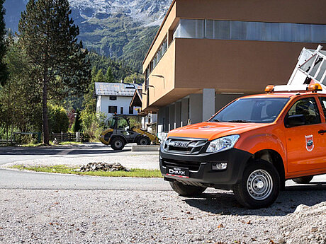 ISUZU D-MAX UND N-SERIE