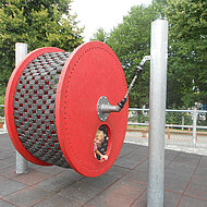 Wipp- und Kletterspa&szlig; mit der Dachwippe von Hally-Gally