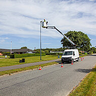 100 Prozent elektrisch: VERSALIFT VTL-135-F und VTL-145-F auf Ford und Renault