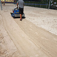 fiorentini: Sandreinigung von Spiel-/Sportpl&auml;tzen und Str&auml;nden 