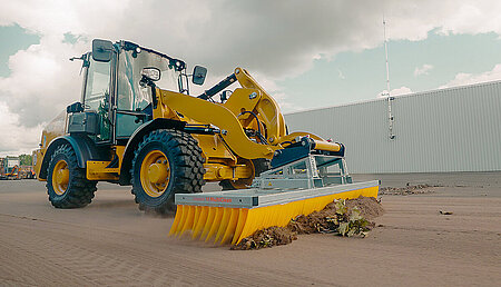 MultiClean-Serie weiterentwickelt – vollverzinkte Schiebebesen mit neuer Ausstattung