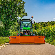 Erfolgreicher Winterdienst mit TELEFLEX-Schneer&auml;umschildern