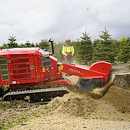 Neue FSI D74 Stubbenfr&auml;se von VOGT mit Raupenfahrwerk 