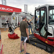 Takeuchi präsentiert auf demopark starke Maschinenflotte