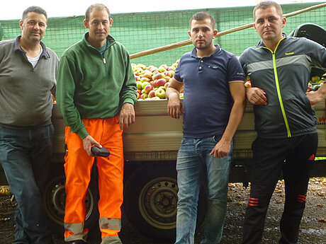 Gelungene Integration: Flüchtlinge unterstützen den Baubetriebshof Ellwangen 