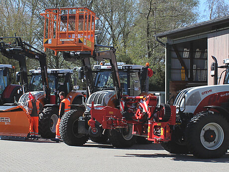STEYR, HYDRAC und DÜCKER: Neuheiten für mehr Effizienz und Komfort im kommunalen Einsatz