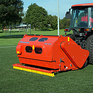 Wiedenmann auf FSB in K&ouml;ln &ndash; Rasenpfleger stehen Rede und Antwort