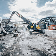 Industriebetrieb realisiert Bagger-Umbau für Konrad Kreppold GmbH 