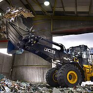 JCB mit Umschlag- und Recyclingmaschinen auf der IFAT 2018