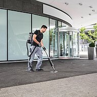 Neues Dampfger&auml;t von K&auml;rcher zur Kaugummientfernung