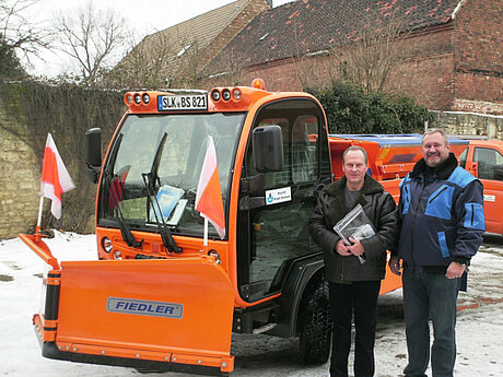 2 neue Multiservicefahrzeuge M350H von AUSA in der Stadt Seeland