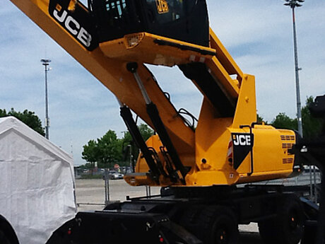 DEMCO JCB zieht positive Bilanz