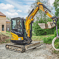 Minibagger sorgen f&uuml;r gr&uuml;ne Oasen