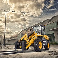 Neuer kompakter Radlader V65 erg&auml;nzt die Radlader-Serie von Yanmar 