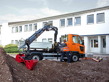 Multicar M 27 - Bauarbeiter mit vielen Talenten