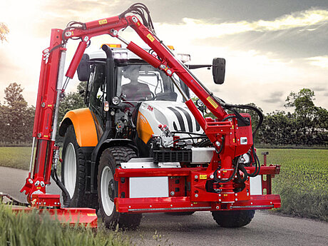 GaLaBau- und Kommunaltechnik f&uuml;r Profis: Mit dem neuen STEYR Profi