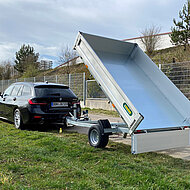 Innovative Anhänger und Abrollsysteme – alles im Zeichen des 65-jährigen Firmenbestehens