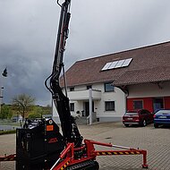 Maschinenbau Riebsamen: Neuentwicklungen f&uuml;r den Euro-Multi-Friedhofsbagger