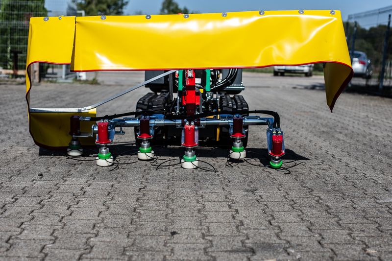 LIPCO präsentiert neues Gerät für die Wildkrautentfernung mittels Fadenköpfen