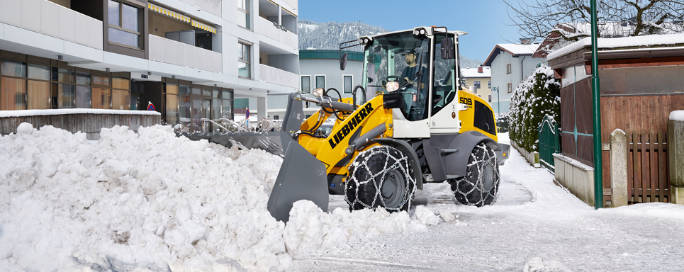 Wirtschaftlich im Winterdienst: Die neuen Liebherr-Stereolader L 507 und L 509